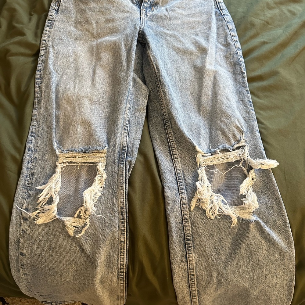 H&M Divided Light Blue Acid Wash Jeans